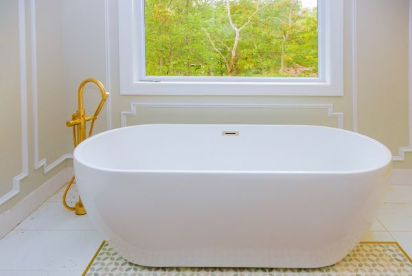 Cost of Tub Renovation Service in Bainbridge Island